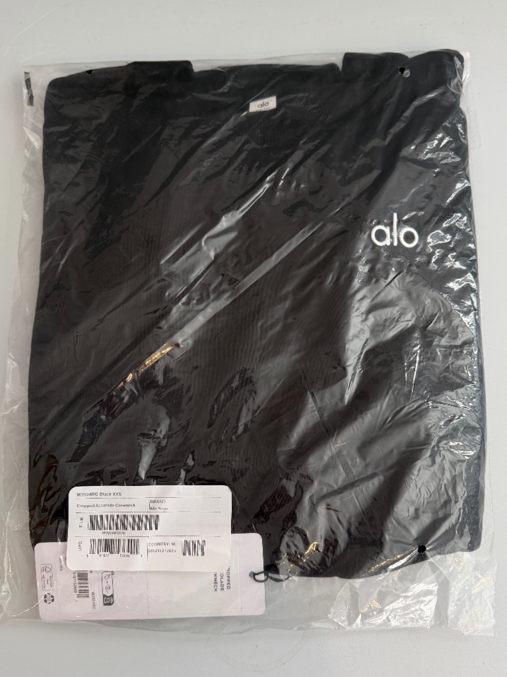 New! Alo Cropped Accolade Crewneck Pullover Logo Sweater in Black Size XXS